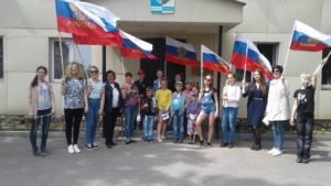 В Косулино празднование началось с парада флагов России 