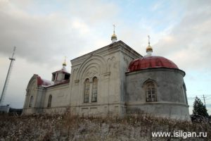 В Колюткино на деньги Жиряковых построена церковь. 